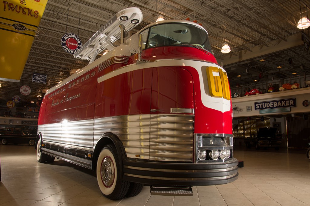 GM Futurliner auction raises 4 million for Armed Forces GM Futurliner auction raises 4 million for Armed Forces