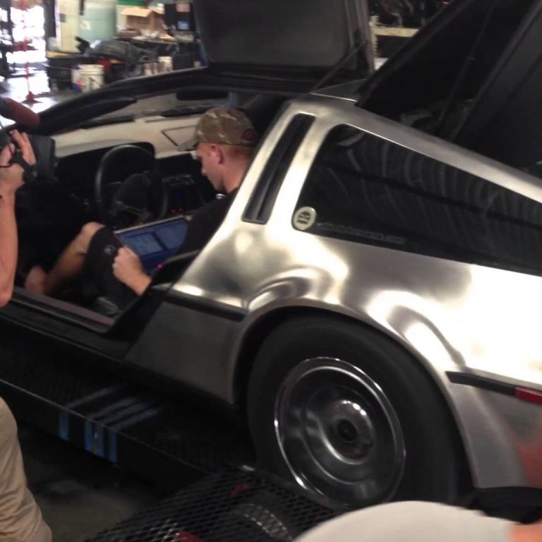 Watch this LS1 V8-powered DeLorean DMC12 rock a dyno