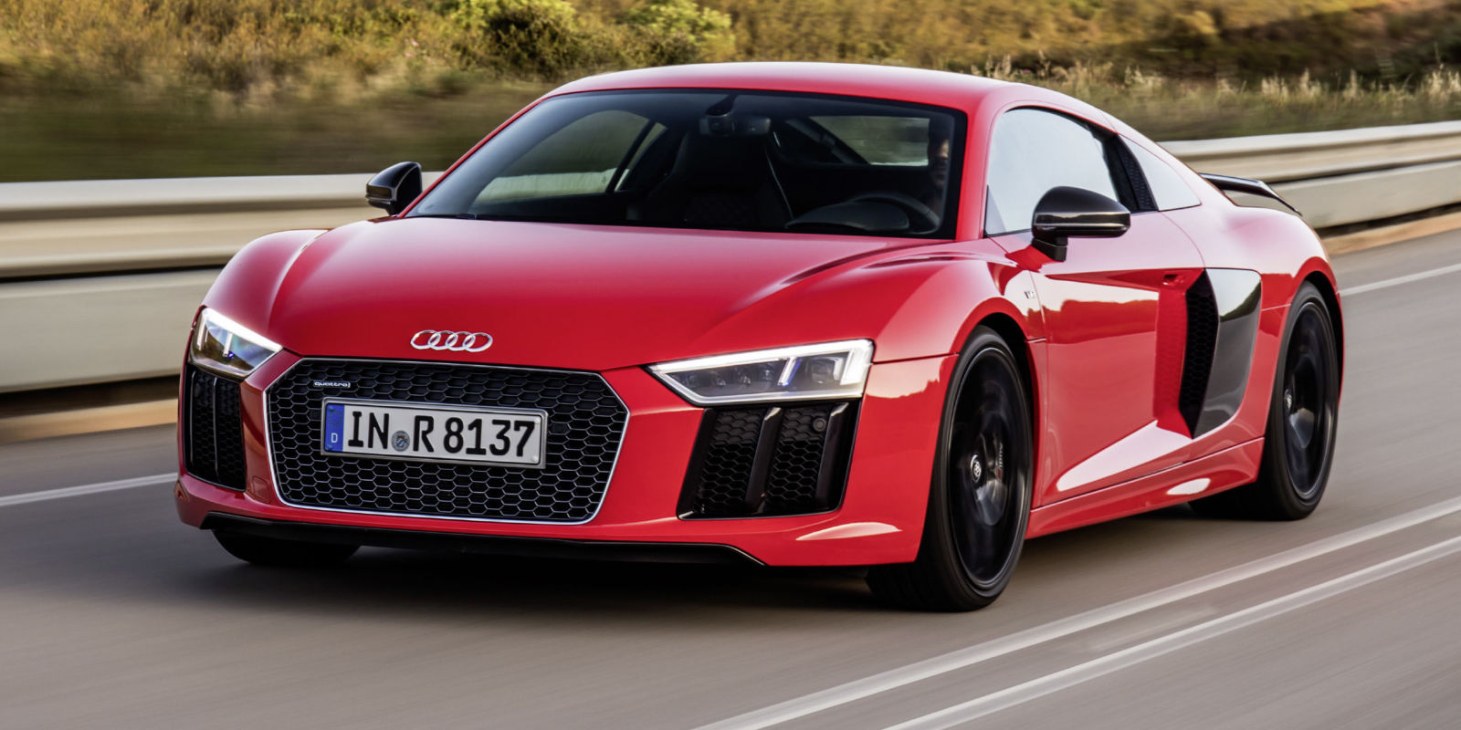 2016 Audi R8 V10 and V10 Plus: First Drive Review