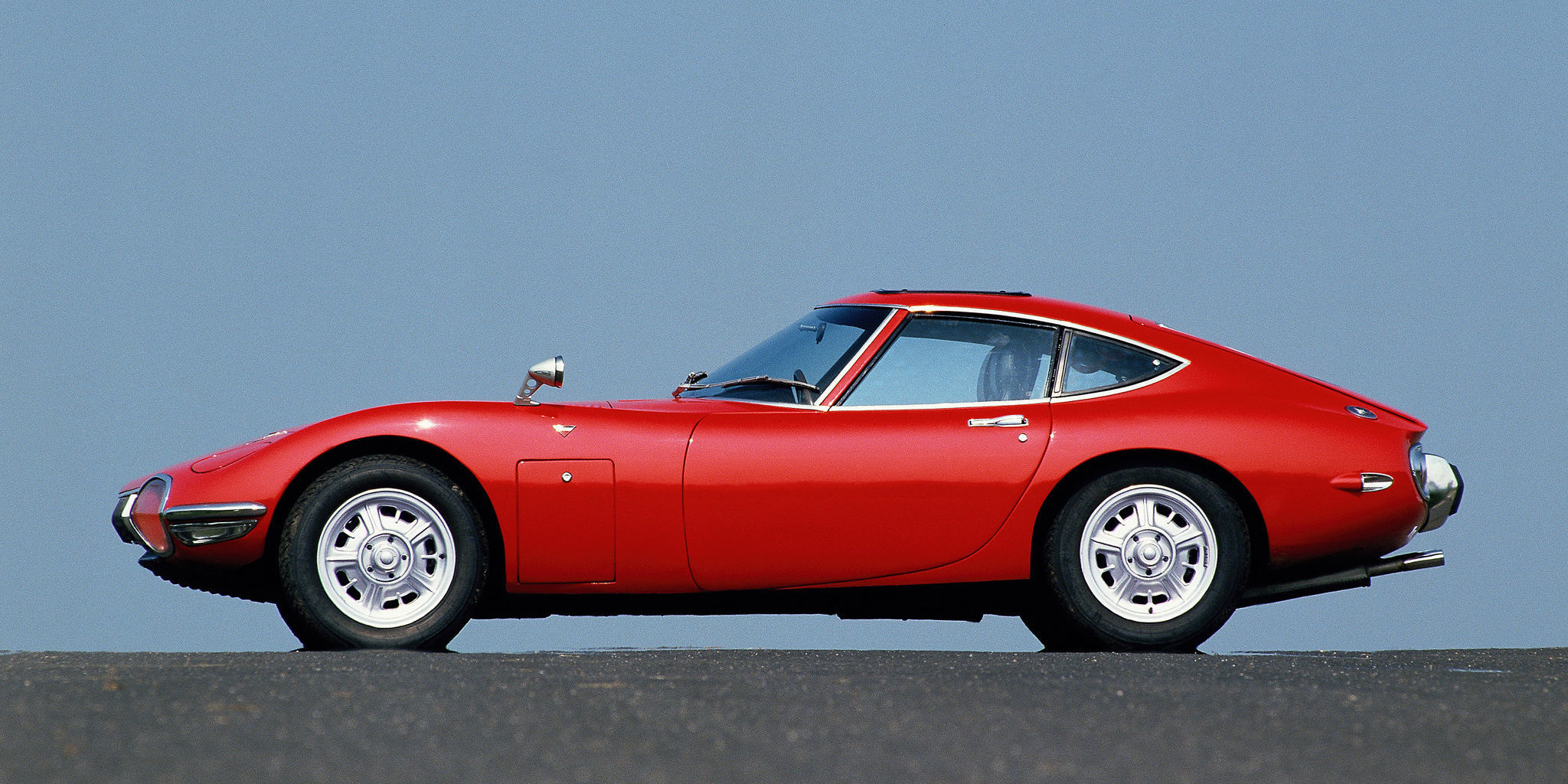 トヨタ2000GT The 2000GT Proved Toyota Could Build a World-Class Sports Car