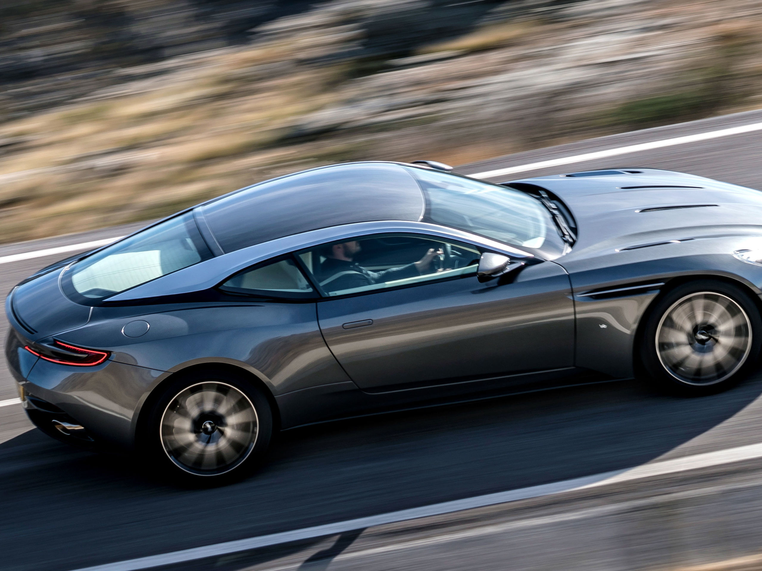 sd-aspect-1456785735-aston-