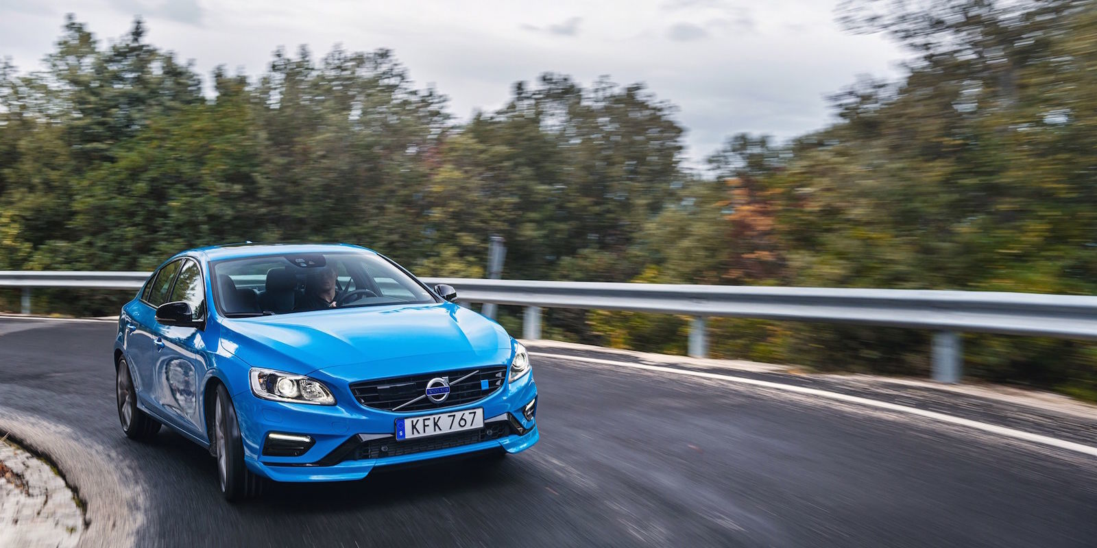 The Volvo S60 T8 Is A Swedish Sleeper That's Quick to 60 MPH, image size:1600x800
