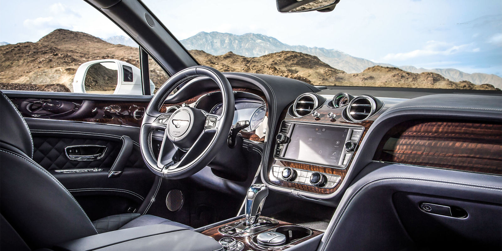Bentley Bentayga Interior Wallpaper