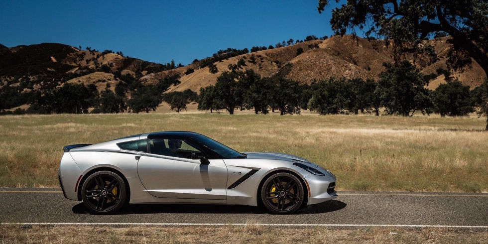 gallery-1466449573-chevrolet-corvette-c7