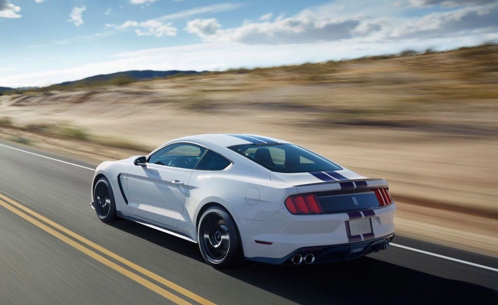 gallery-1466450033-ford-mustang-shelby-g