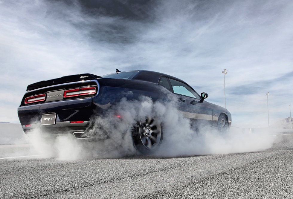 gallery-1466449848-dodge-challenger-srt-