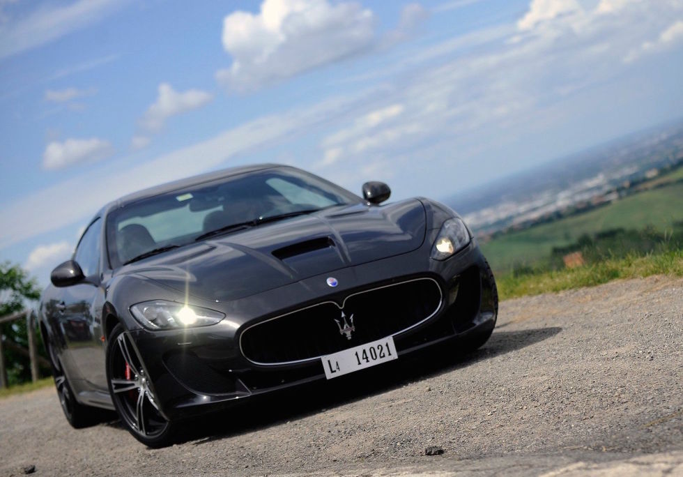 gallery-1466450856-maserati-granturismo-