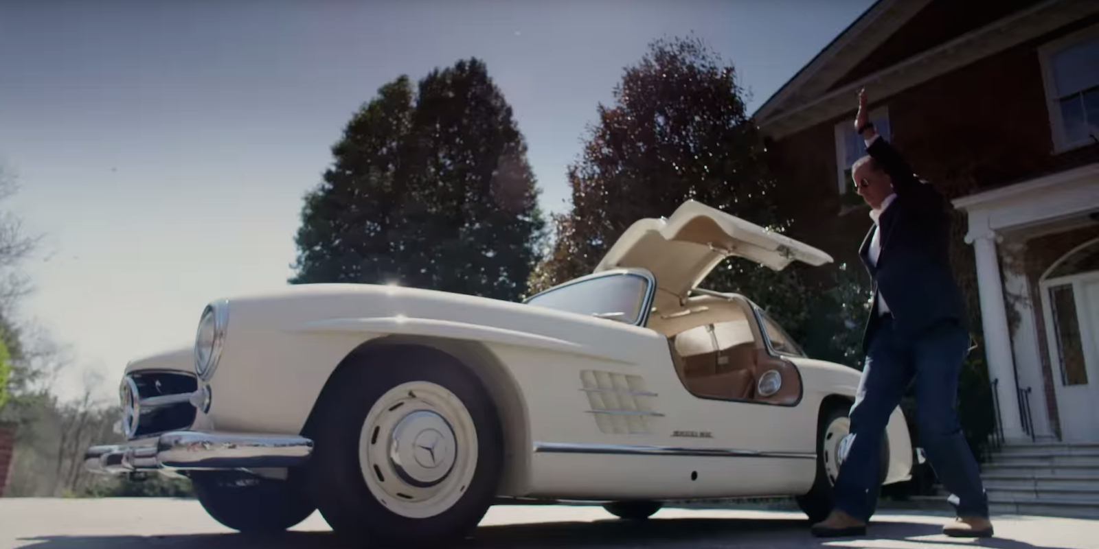 How a Mercedes 300SL Gullwing Can Show You The Meaning of Life - RoadandTrack.com