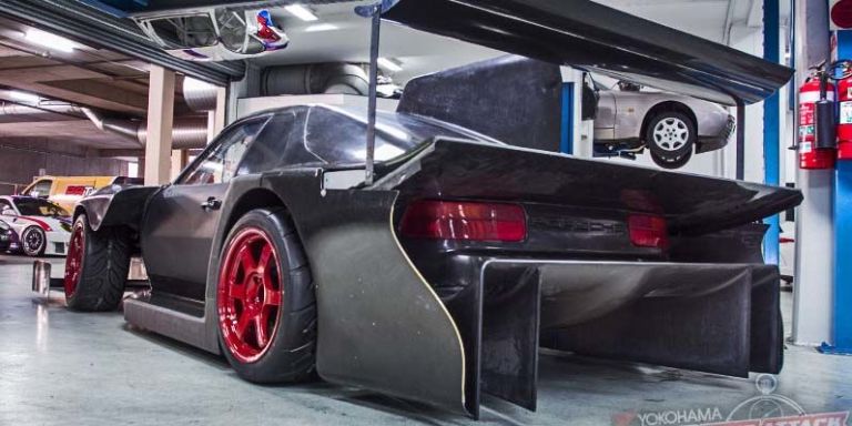 フ*タ様 ボッコム Somewhere Underneath This Outrageous Time Attack Aero Is a Porsche 968