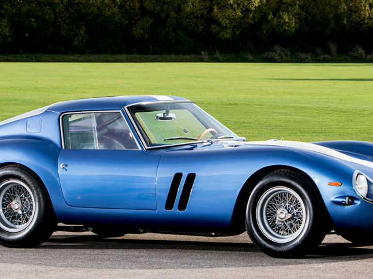 Red line Ferrari 250 GTO RL184 ダークブルー This Ferrari 250 GTO Could Become the Most Expensive Car Ever Sold