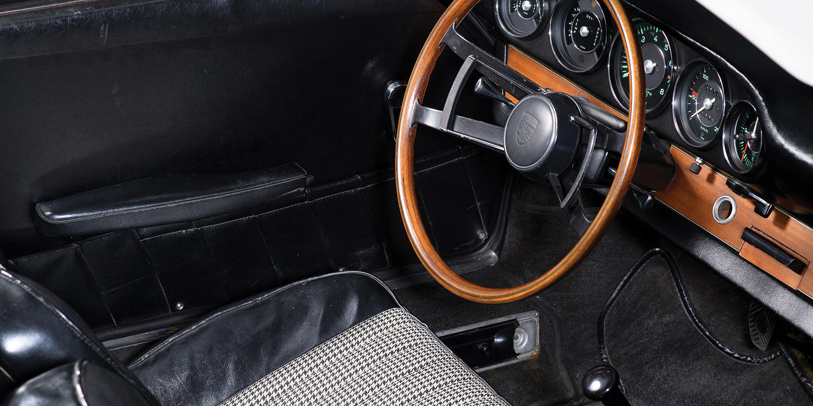 Porsche 911 Interior