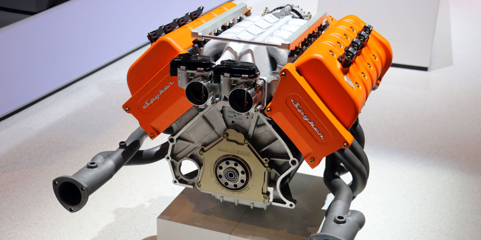 koenigsegg ford engine