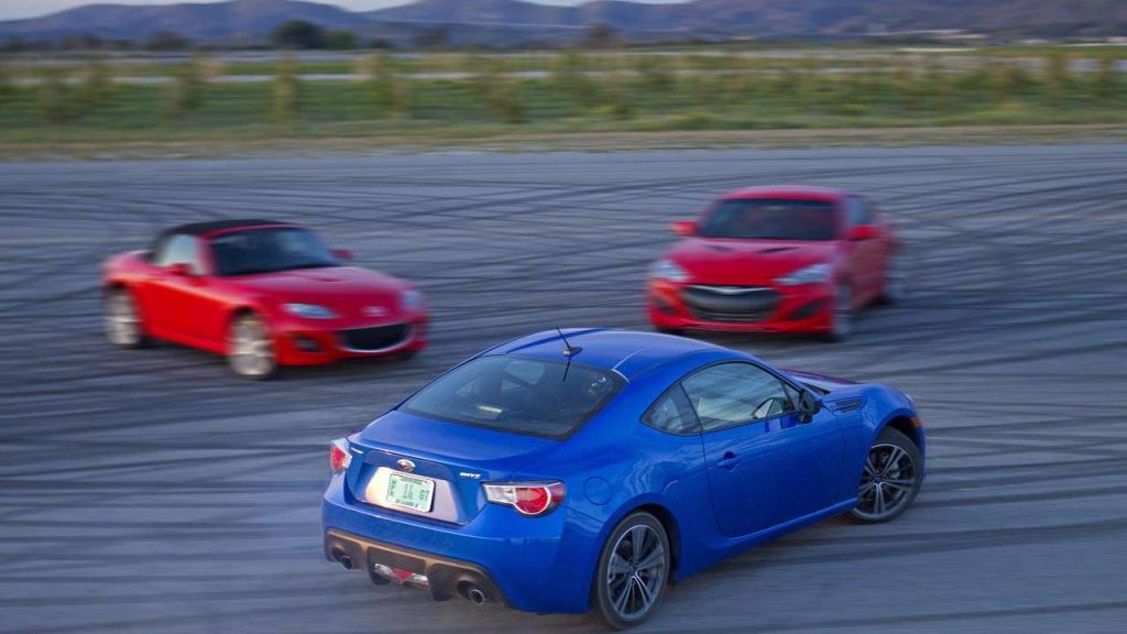 Hyundai Genesis Coupe Grand Touring Vs Track Hyundai Genesis Coupe Grand Touring Vs Track