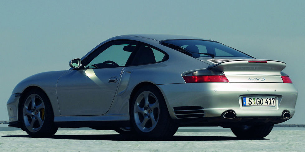 gallery-1442597226-porsche-911-turbo-s-2005-1600x1200-wallpaper-01.jpg