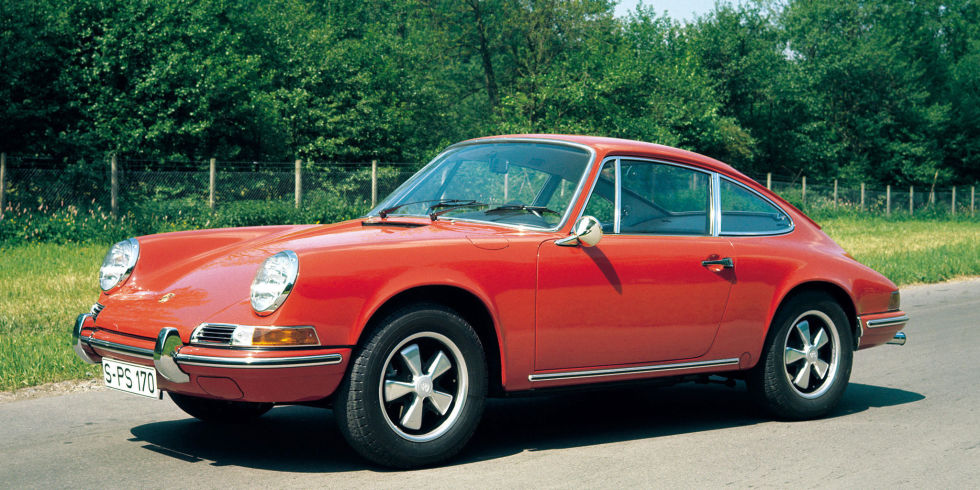 gallery-1442930638-images-porsche-911-1968-2.jpg