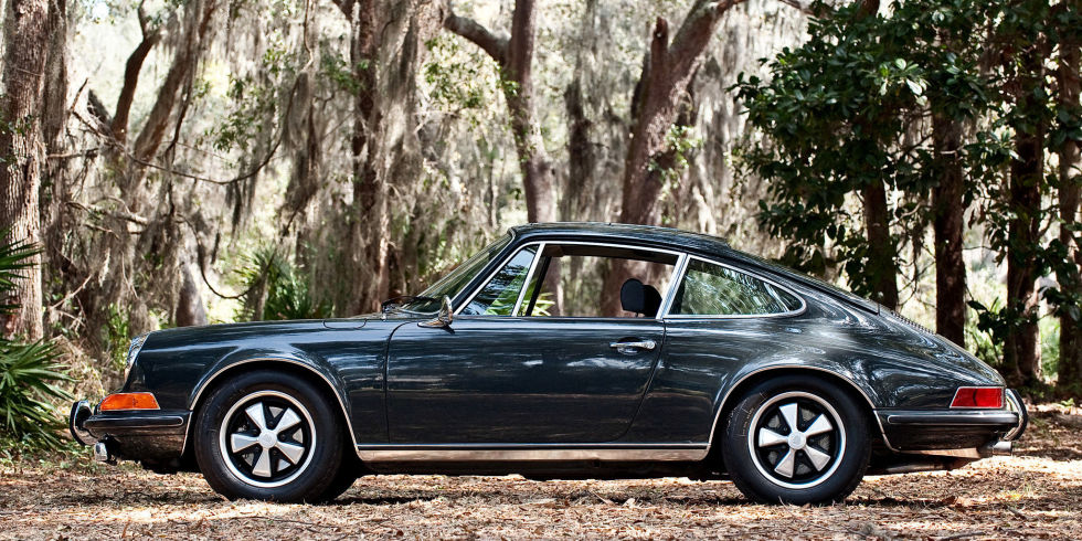 gallery-1442931140-porsche-911-1970-photos-2.jpg